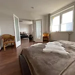 Apartament Gelbes Haus Seenland Xl