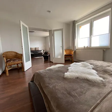 Apartment Gelbes Haus Seenland Xl