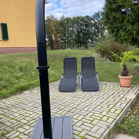 Gelbes Haus Seenland Xl 아파트