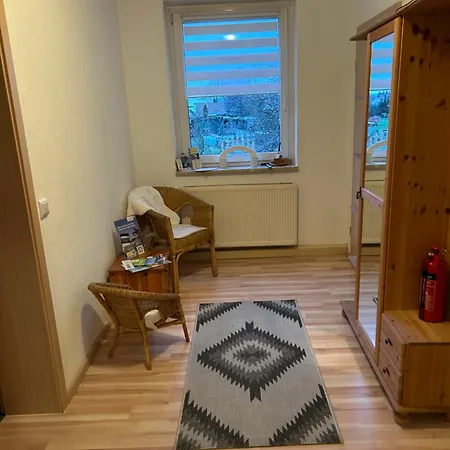 Gelbes Haus Seenland Xl 아파트 *