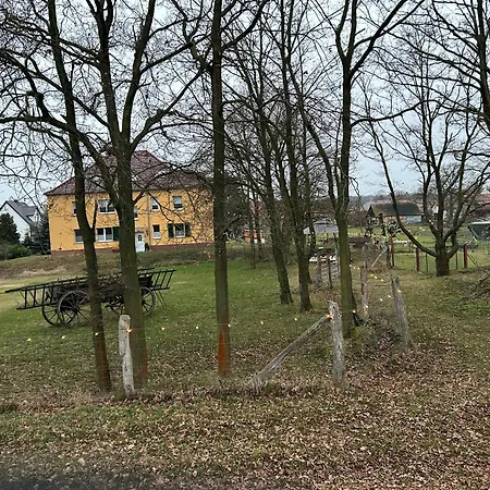 Gelbes Haus Seenland Xl Apartment Elsterheide