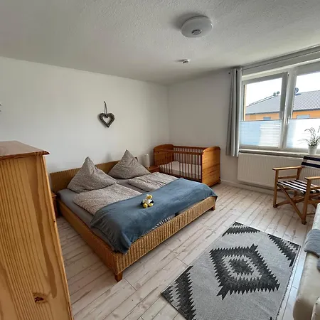 Gelbes Haus Seenland Xl Lägenhet Elsterheide
